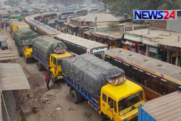 দৌলতদিয়া ফেরি পারের অপেক্ষায় ৩ শতাধিক যানবাহন