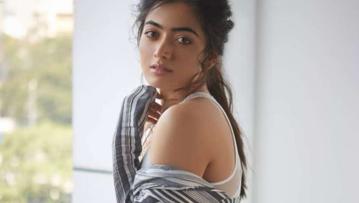 ‘ঘুঙরু’র সুরে নাচলেন রাশমিকা মান্দনা