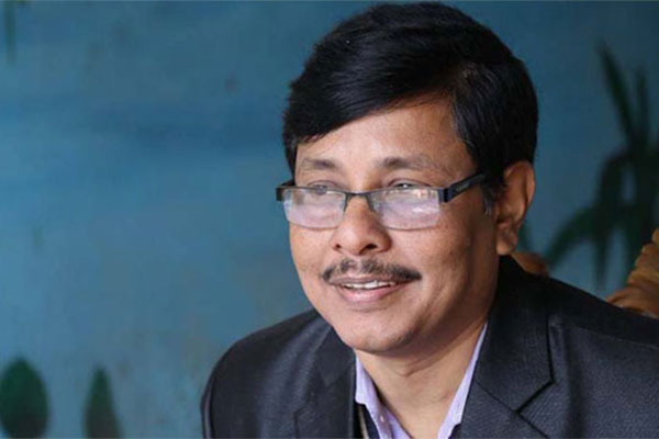 এক একটা আঘাত এক একটা নতুন স্বপ্ন গড়ে দেয়