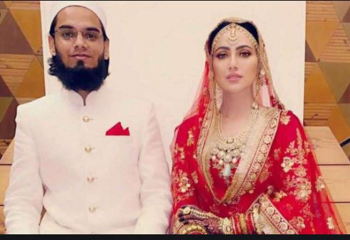 সানা খানকে বিয়ে করে ‘বিপদে’ মুফতি আনাস!