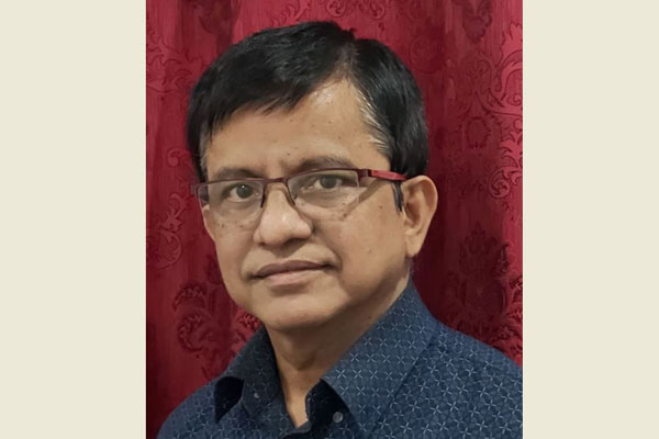 স্ট্রেইন একই, বিশ্বের দুই প্রান্তের মিডিয়া ও গবেষকদের ভিন্ন ভাবনা