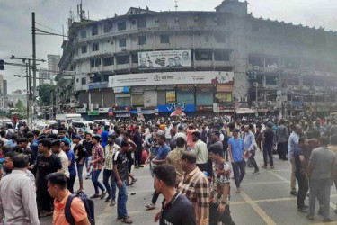 গুলশান শপিং সেন্টার ভেঙে ফেলার নির্দেশ