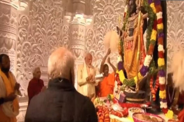 মহা সমারোহে রাম মন্দিরের আনুষ্ঠানিক উদ্বোধন করলেন নরেন্দ্র মোদি