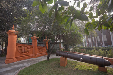 পুরোনো সেই ‘ঢাকা গেইট’ ফিরেছে স্বরূপে