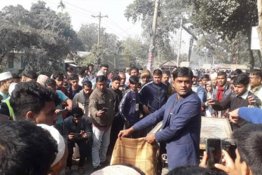 টাঙ্গাইলে ট্রাকচাপায় মোটরসাইকেল আরোহী নিহত