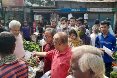 নোয়াখালীতে বিনোদন কেন্দ্রের দাবিতে লিফলেট বিতরণ