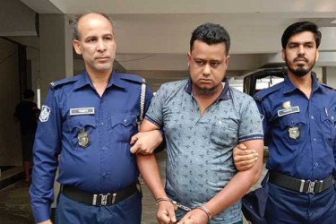 বিদেশ নেওয়ার নামে কোটি টাকা আত্মসাত, মূলহোতা গ্রেপ্তার