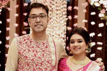প্রস্মিতার সঙ্গে নতুন জীবন শুরু করলেন গায়ক অনুপম