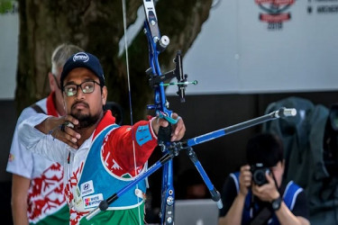 হুট করেই অবসরের সিদ্ধান্ত রোমান সানার