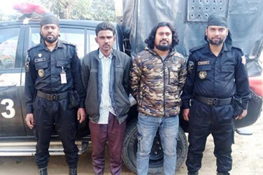 গ্যাস সিলিন্ডারে ভরে ফেনসিডিল বিক্রি, গ্রেপ্তার ২