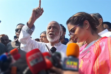 দেশে এখন গণতন্ত্র নেই, বাকশাল-২ কায়েম হয়েছে: মঈন খান