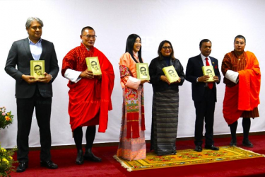 বঙ্গবন্ধুর ‘অসমাপ্ত আত্মজীবনী’ ভুটানি ভাষায় অনূদিত, মোড়ক উন্মোচনে তথ্য প্রতিমন্ত্রী 