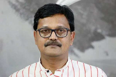 দেশপ্রেমকে ধারণ করে সততা ও নিষ্ঠার সঙ্গে দায়িত্ব পালনের আহ্বান নৌ প্রতিমন্ত্রীর  