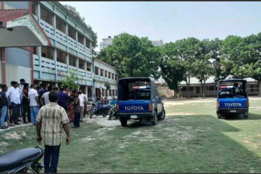এমপির এপিএস’র লোকজনের হামলায় পৌর মেয়র আহত