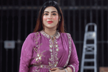 ১০ কোটি টাকা ক্ষতিপূরণ চেয়ে আইনি নোটিশ পেলেন মিষ্টি জান্নাত