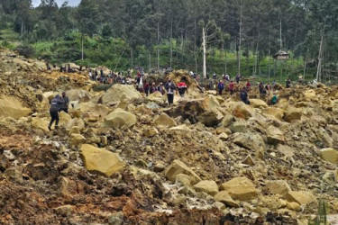 পাপুয়া নিউগিনিতে ভূমিধস, নিহত বেড়ে ৩ শতাধিক