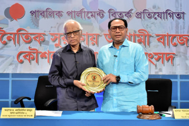 ‘অর্থপাচারের মতো ক্যানসার চিকিৎসায় উচ্চমাত্রার এন্টিবায়োটিক জরুরি’