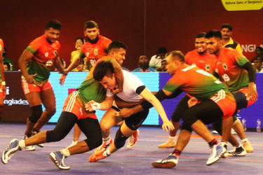 দক্ষিণ কোরিয়াকে হারিয়ে শুরু বাংলাদেশের