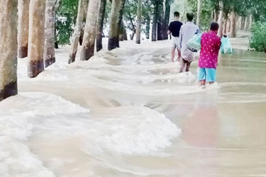 পাহাড়ি ঢলে ছাতকের নিম্নাঞ্চল প্লাবিত