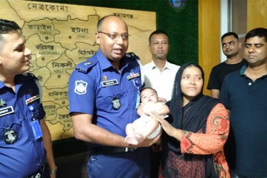 সিঁধ কেটে শিশু চুরি, ১৫ ঘণ্টা পর উদ্ধার