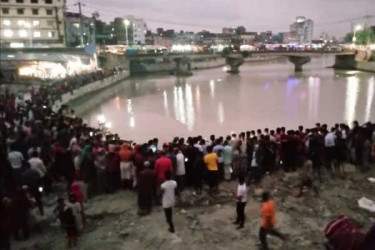 চট্টগ্রামে খালে পড়ে ২ শিশু নিখোঁজ, উদ্ধার অভিযান চলছে