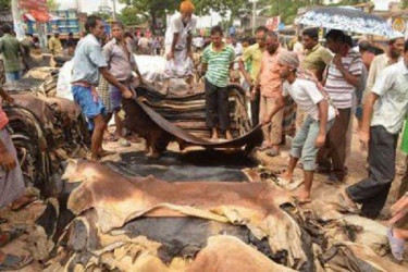 কোরবানির পশুর চামড়ার সর্বোচ্চ দাম ৮০০-৯০০ টাকা, শঙ্কায় ব্যবসায়ীরা  