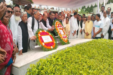 'শেখ হাসিনার হাত ধরে বাংলাদেশ এখন উন্নয়নের রোল মডেল'