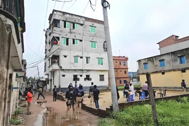 রূপগঞ্জে জঙ্গি আস্তানা সন্দেহে বাড়ি ঘেরাও, অভিযানের প্রস্তুতি