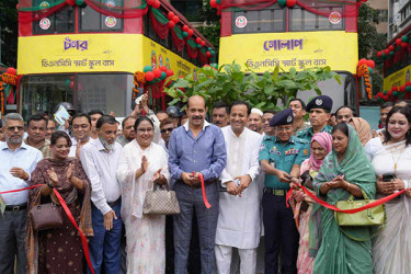 স্মার্ট স্কুল বাস সার্ভিস চালু করলো ডিএনসিসি