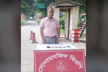 ভারতে পালানোর সময় আটক রাসিকের হিসাব রক্ষক