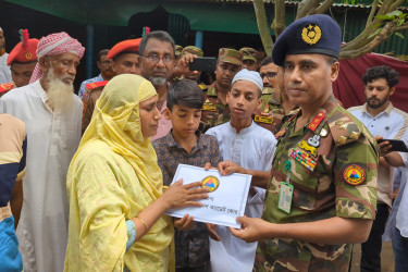 আন্দোলনে নিহত ক্যাডেট শিহাবের পরিবারের পাশে বিএনসিসি