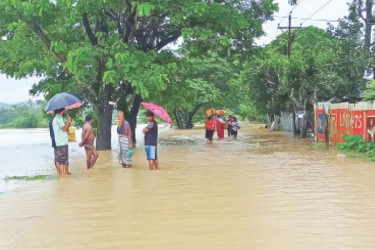 ২৪ ঘণ্টায় বৃষ্টির শঙ্কা নেই, মুহুরীর পানি কমলো ১৮৩ সে.মি