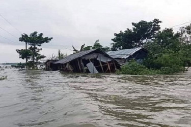 বিপন্ন মানুষের পাশে দাঁড়ানোর এখনই সময়