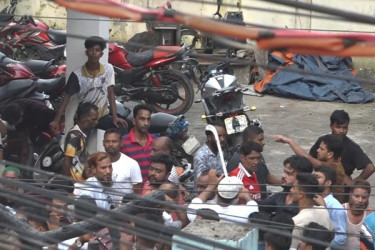 তারেক রহমানকে ভিডিও কনফারেন্সে দেখা নিয়ে সংঘর্ষ, আহত ৪০