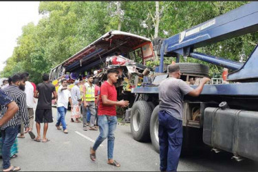 গোপালগঞ্জে সড়ক দুর্ঘটনায় নিহত বেড়ে ৬, কে কোন জেলার