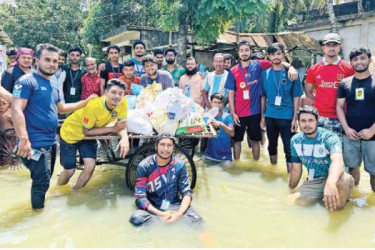 চৌদ্দগ্রামের তিন শতাধিক পরিবার পেল বসুন্ধরা শুভসংঘের খাদ্য সহায়তা