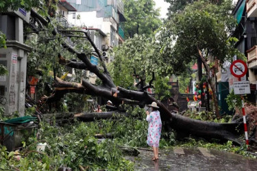 সুপার টাইফুনে ভিয়েতনামে নিহত বেড়ে ৮২