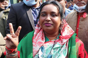 আওয়ামী লীগের নেতৃত্ব নেওয়া নিয়ে যা বললেন আইভী