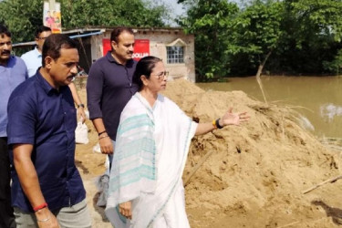 বন্যা পরিস্থিতি নিয়ে মমতার ক্ষোভ 