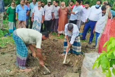 পিরোজপুরে মৃত্যুর দেড় মাস পর কবর থেকে লাশ উত্তোলন