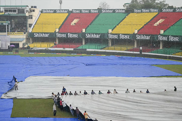  দ্বিতীয় টেস্টের প্রথম দিনের খেলা বৃষ্টির কারণে পরিত্যক্ত