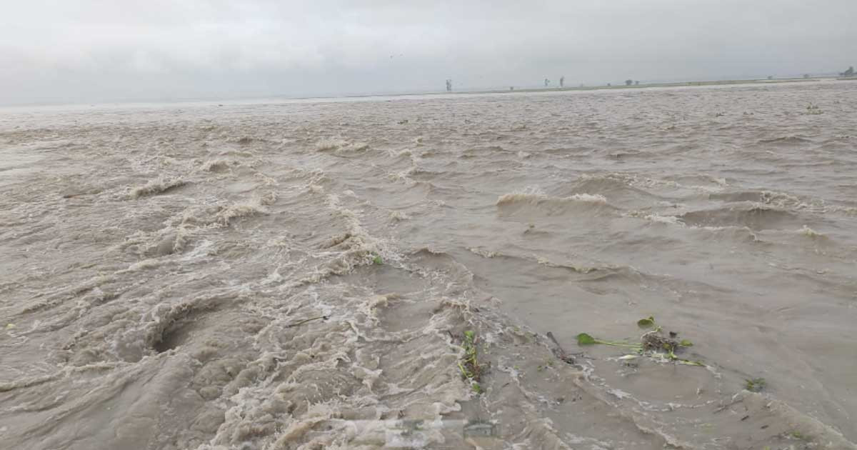 কুড়িগ্রামে বিপদসীমার উপর দিয়ে প্রবাহিত হচ্ছে তিস্তার পানি