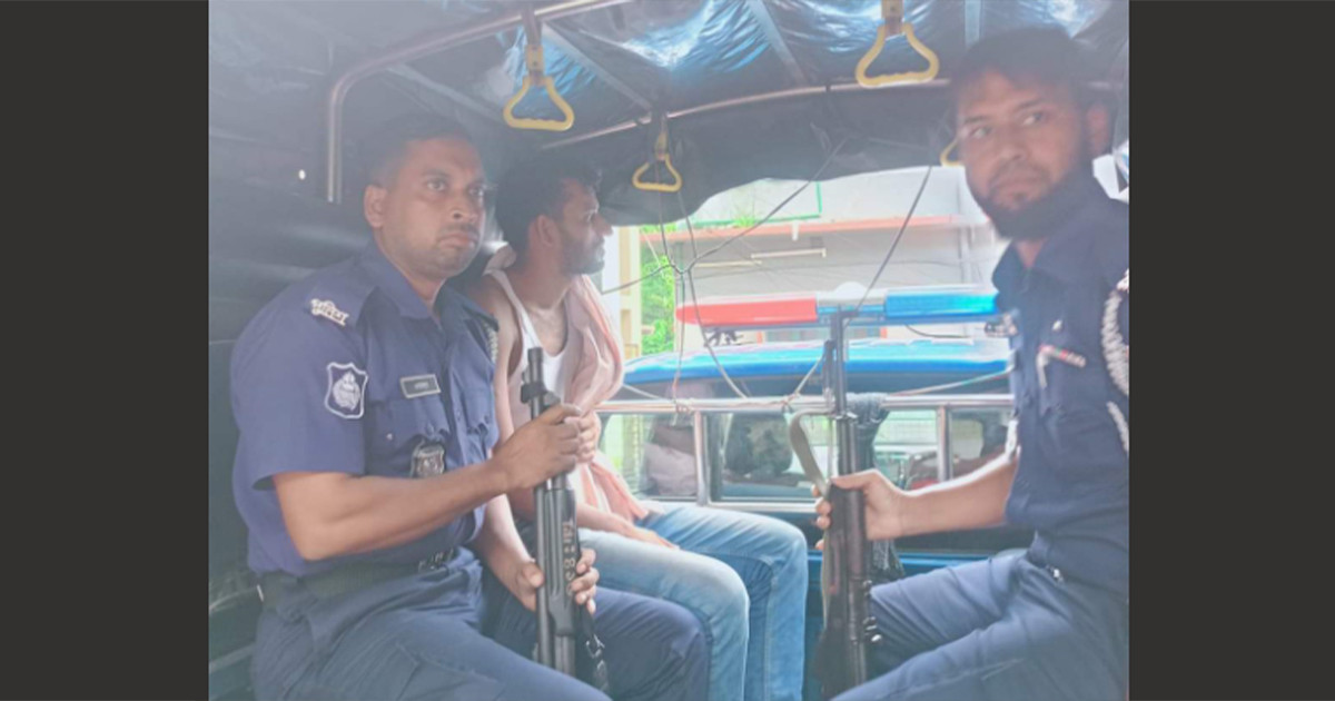 ঝিনাইদহে উপজেলা ছাত্রলীগের সাবেক সাধারণ সম্পাদক গ্রেপ্তার