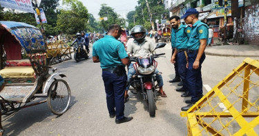 ট্রাফিক লঙ্ঘনে ডিএমপির ১২১৩ মামলা, ২০ লাখ টাকার বেশি জরিমানা