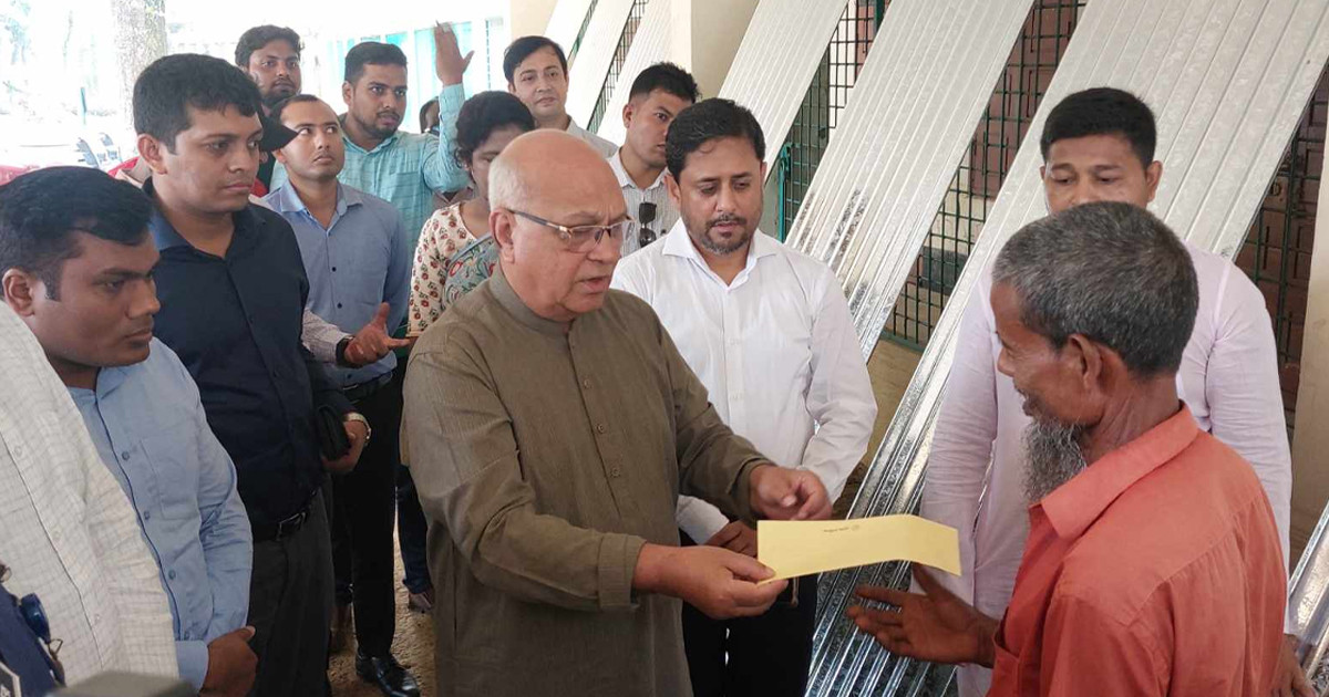 বন্যার স্থায়ী সমাধান আমরাও চাই: দুর্যোগ ও ত্রাণ উপদেষ্টা