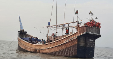 বাংলাদেশের সমুদ্রসীমায় ভারতীয় জেলেদের দাপট