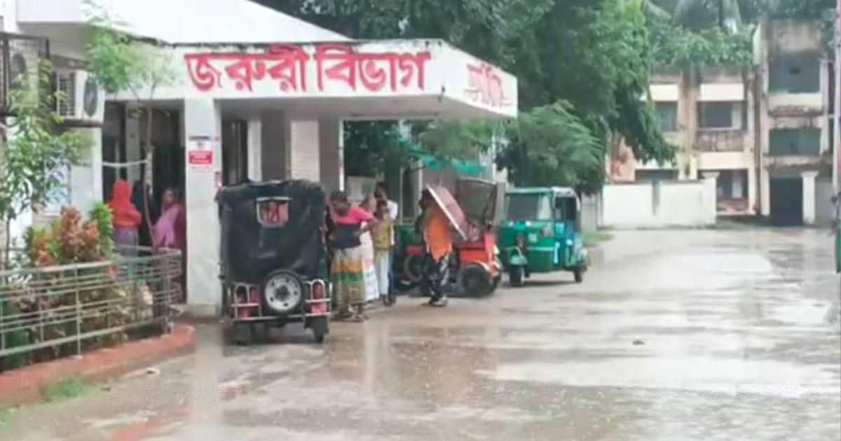 নরসিংদীতে যাত্রীবাহী দুই বাসের মুখোমুখি সংঘর্ষে নিহত ১