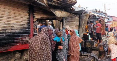 দাউদকান্দিতে গভীর রাতে অগ্নিকাণ্ডে ৯ দোকান পুড়ে ছাই, ক্ষতি প্রায় দুই কোটি টাকা