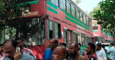 চলন্ত পিকনিকের বাসে লাগল বিদ্যুতের তার, ৩ শিক্ষার্থীর মৃত্যু