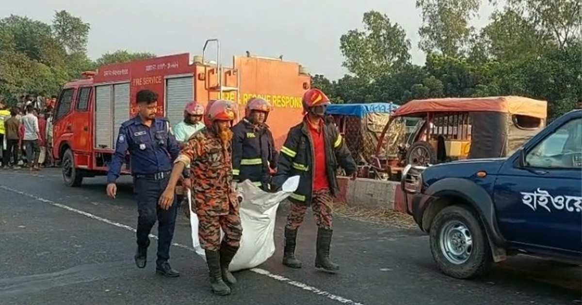 নাটোরে গাড়িচাপায় ২ মোটরসাইকেল আরোহী নিহত